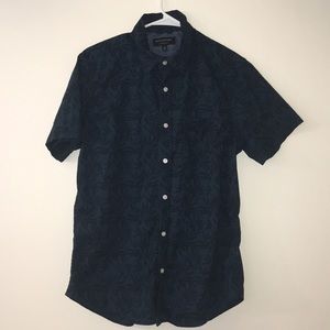 Blue leaf patterned button down short sleeve